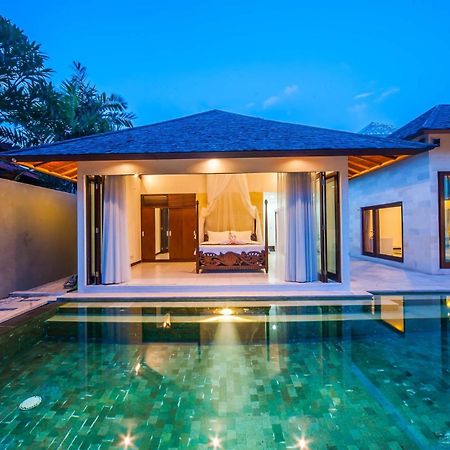 Villa Kaya Sanur エクステリア 写真
