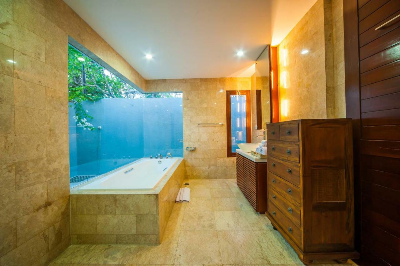 Villa Kaya Sanur エクステリア 写真