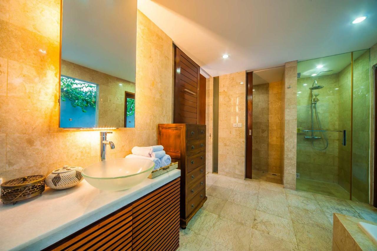 Villa Kaya Sanur エクステリア 写真