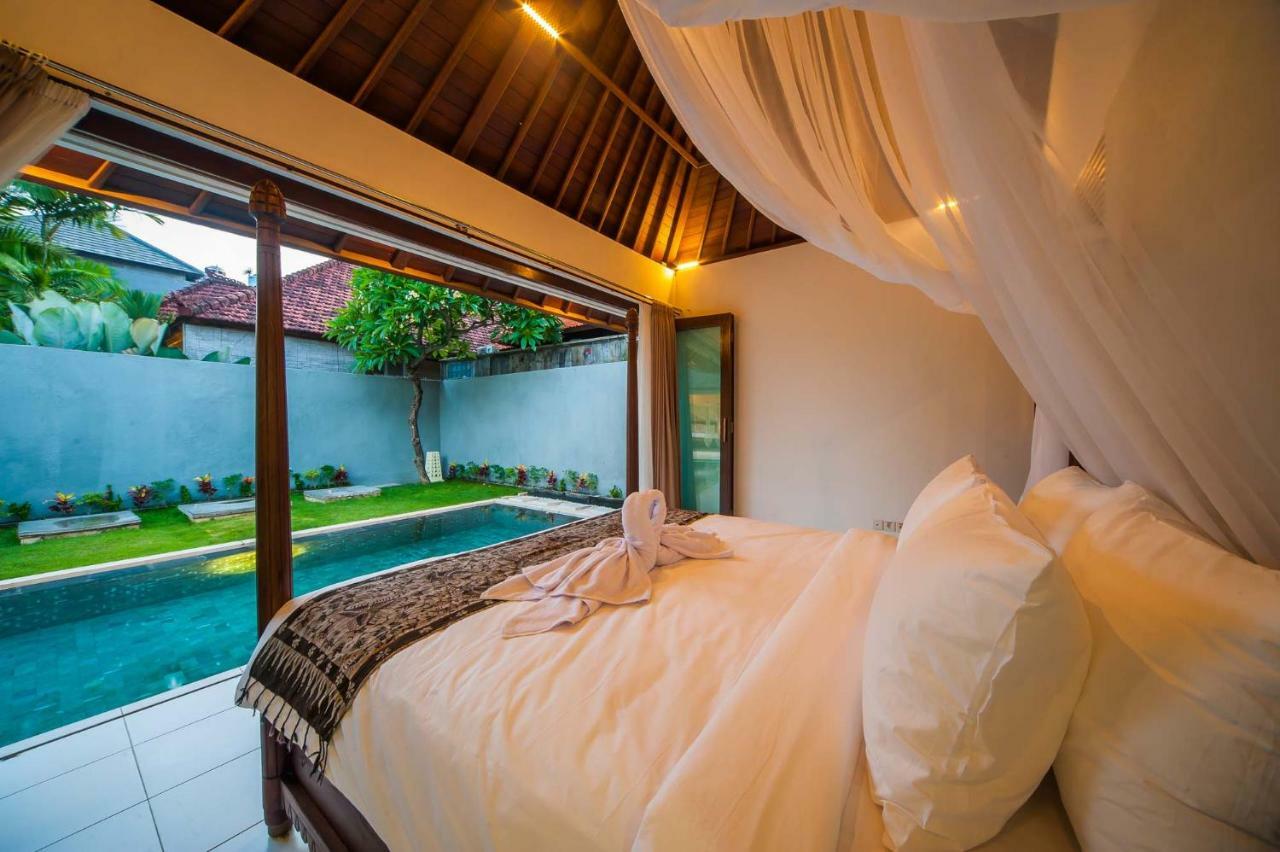 Villa Kaya Sanur エクステリア 写真