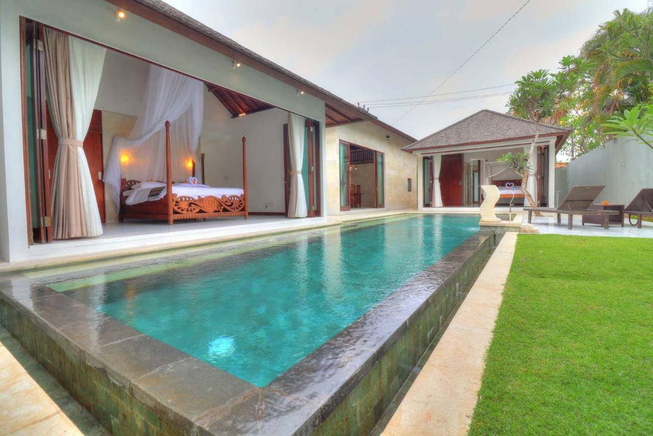 Villa Kaya Sanur エクステリア 写真